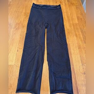 Lululemon Black cropped Leggings